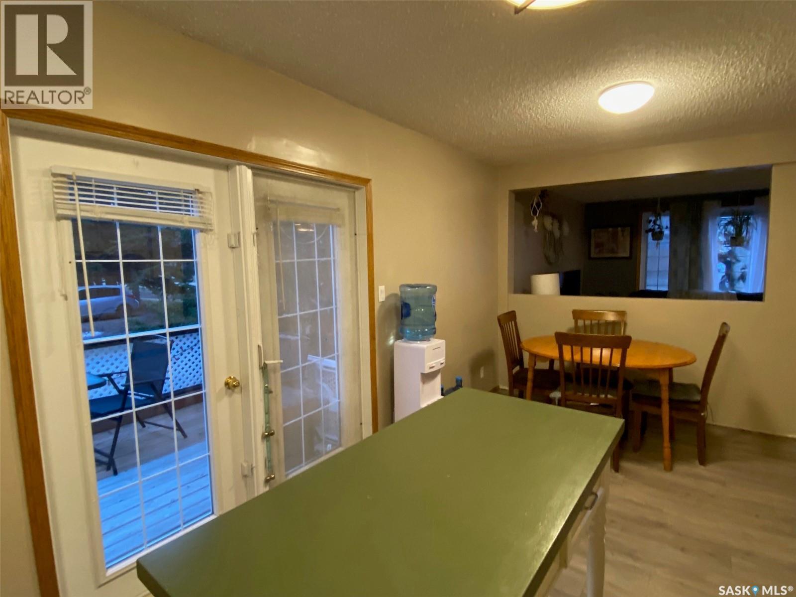 515 Springs Avenue, Springside, SK - Indoor