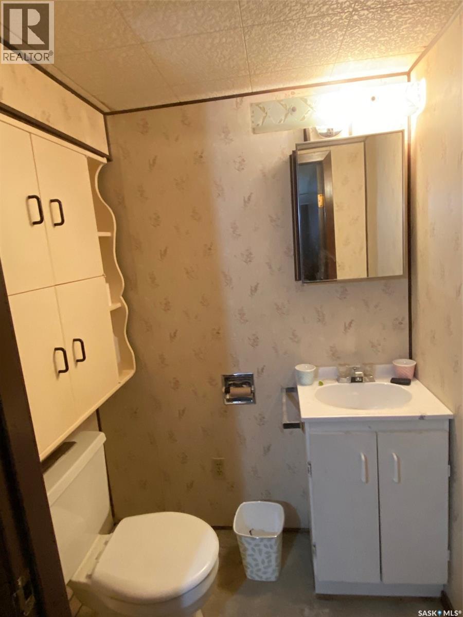 515 Springs Avenue, Springside, SK - Indoor Photo Showing Bathroom