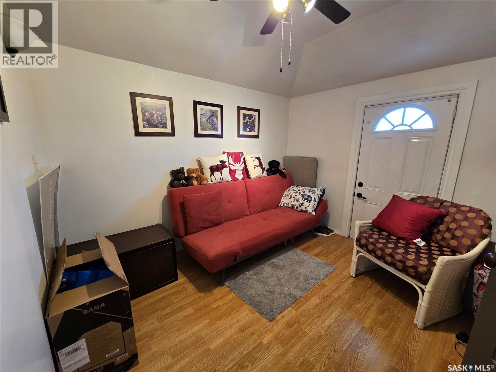 41 7Th Avenue Ne, Swift Current, SK - Indoor