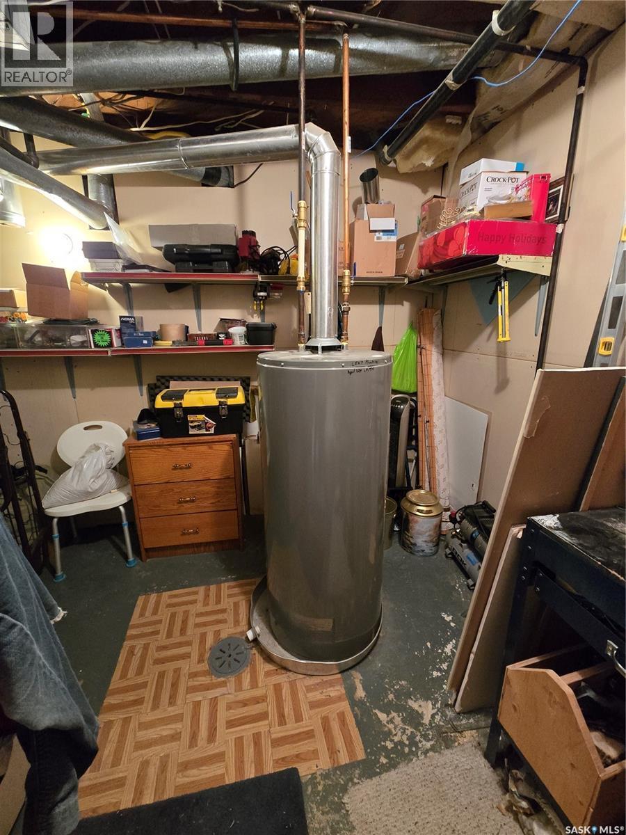 41 7Th Avenue Ne, Swift Current, SK - Indoor Photo Showing Basement