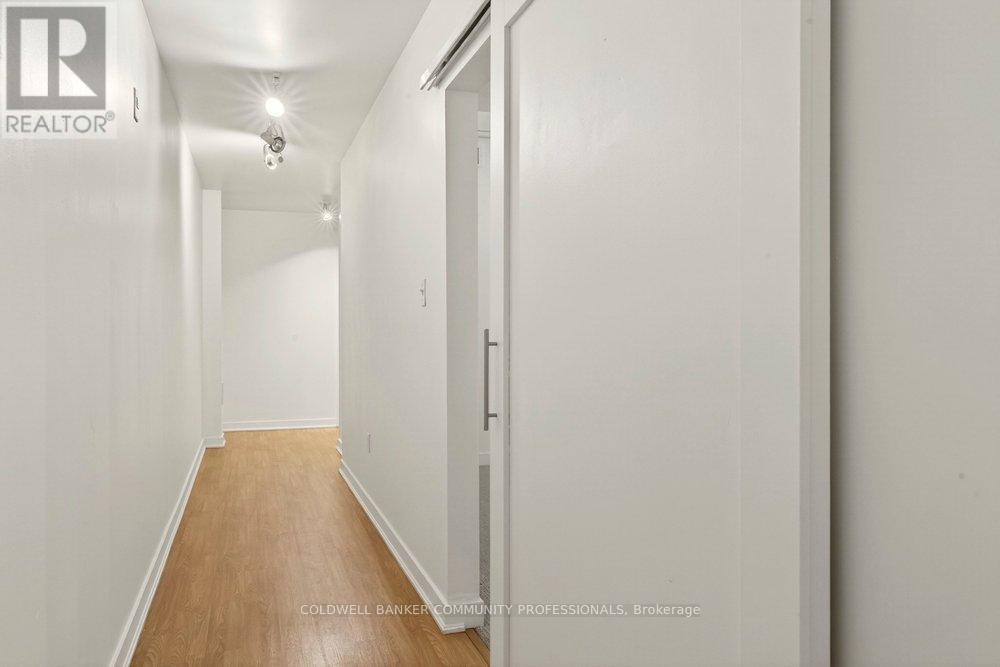 120 Jackson Street W, Hamilton, ON - Indoor Photo Showing Other Room