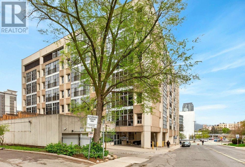 120 Jackson Street W, Hamilton, ON - Outdoor With Facade