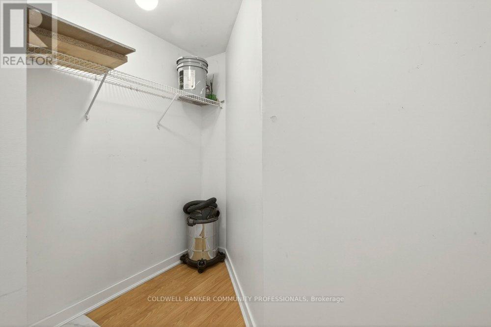 120 Jackson Street W, Hamilton, ON - Indoor