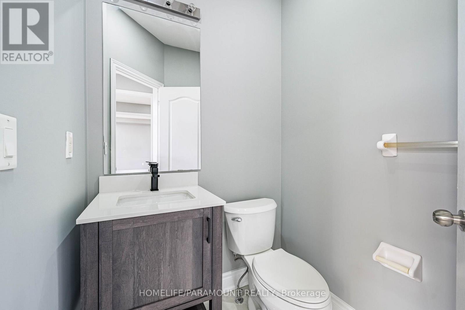 121 Highmark Drive, Vaughan, ON - Indoor Photo Showing Bathroom