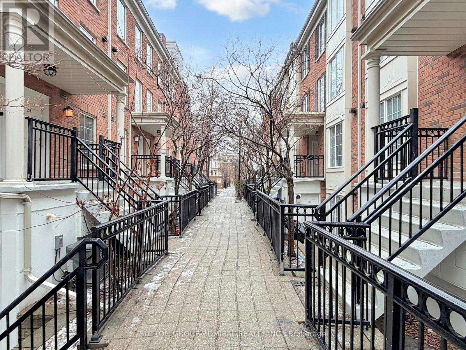 516 - 3 Everson Drive, Toronto, ON - Outdoor With Exterior
