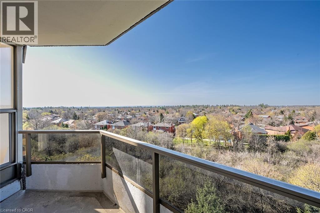 1901 Pilgrims Way Unit# 706, Oakville, ON - Outdoor With Balcony With View