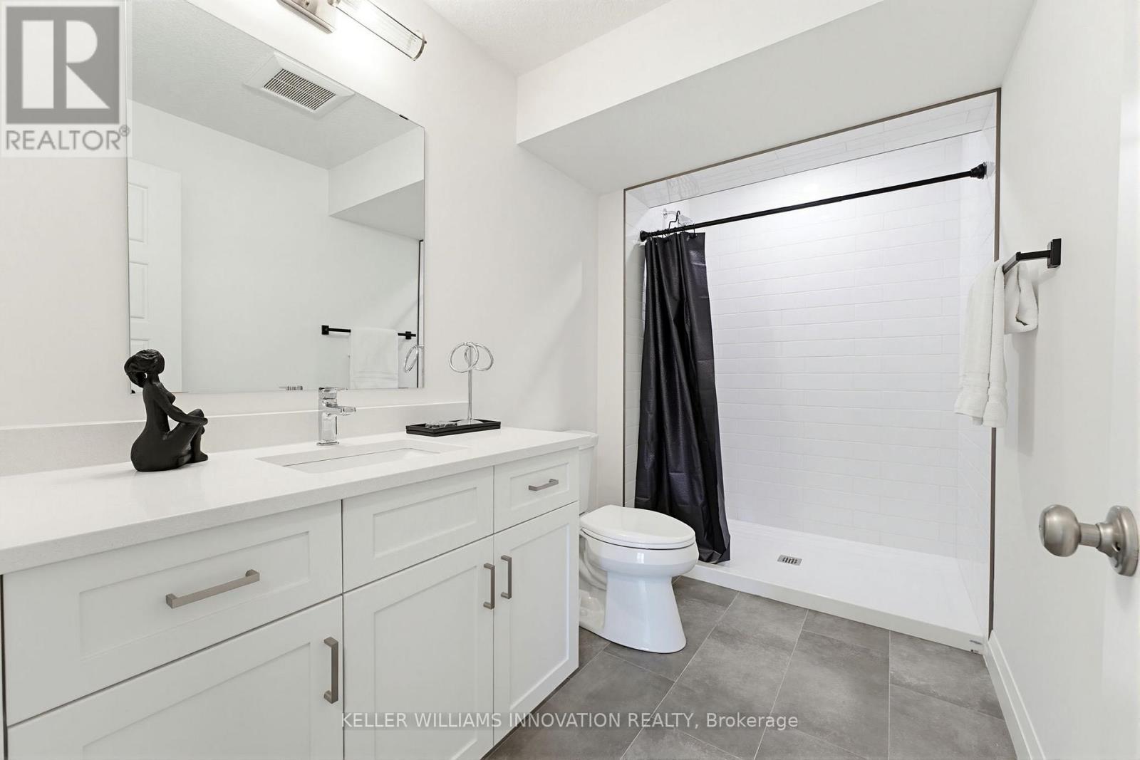 37 Gilmer Crescent, North Perth, ON - Indoor Photo Showing Bathroom