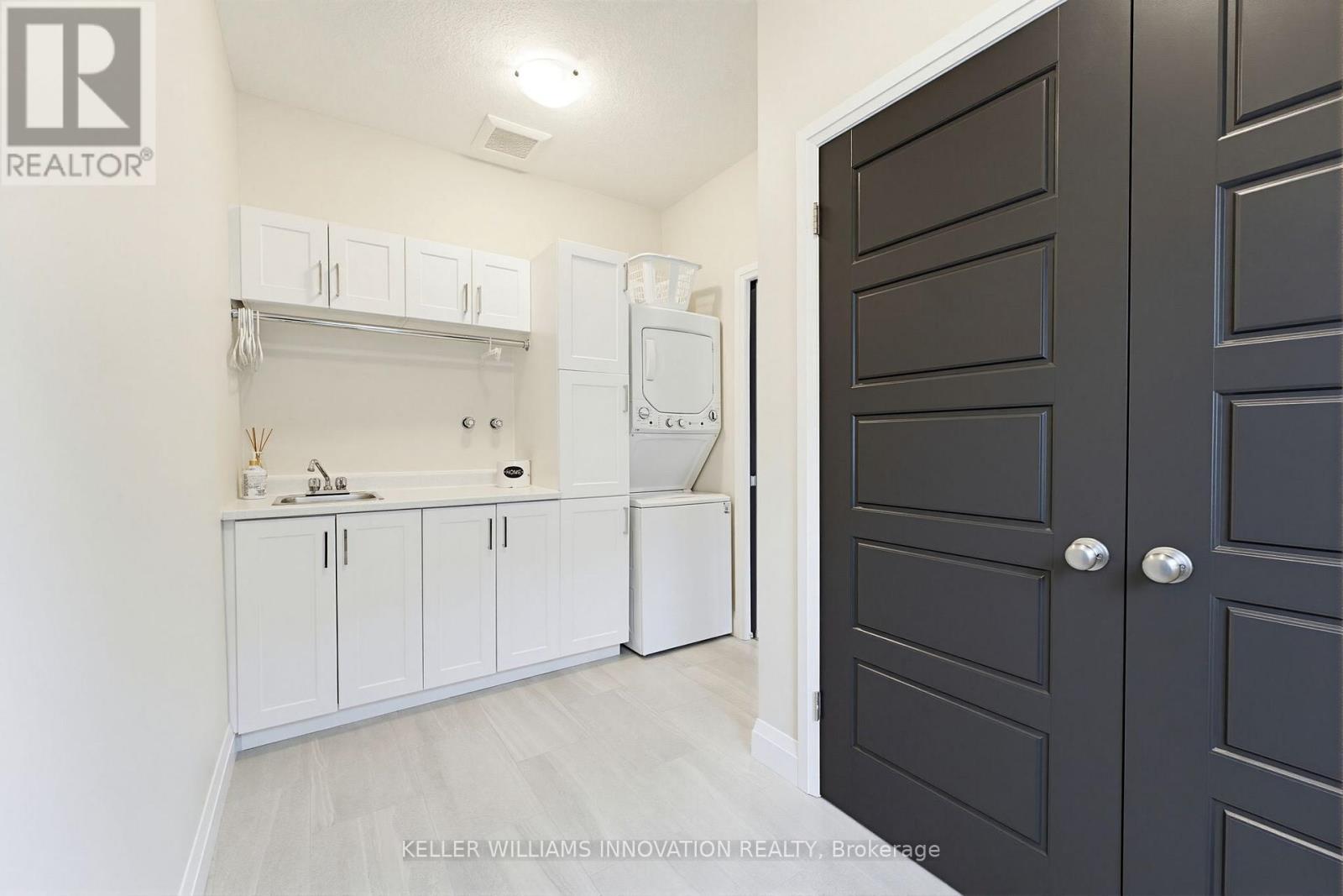 37 Gilmer Crescent, North Perth, ON - Indoor