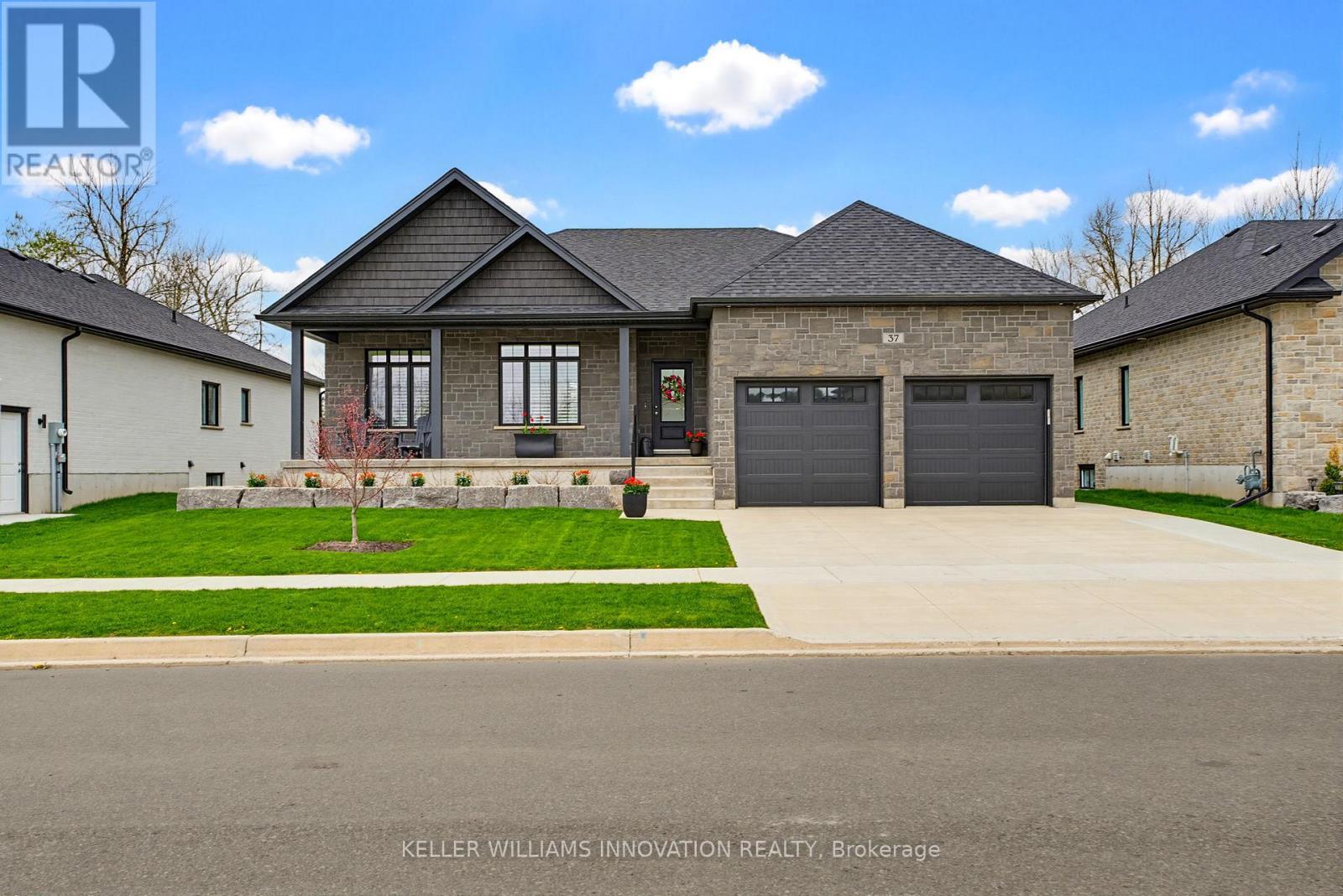 37 Gilmer Crescent, North Perth, ON - Outdoor With Facade