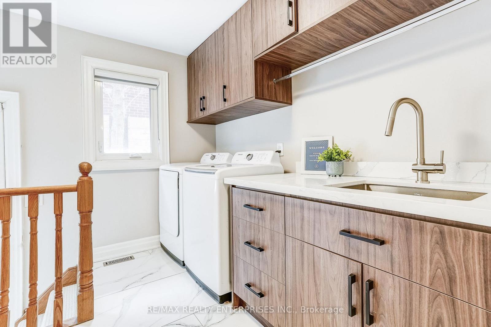 1264 Kane Road, Mississauga, ON -