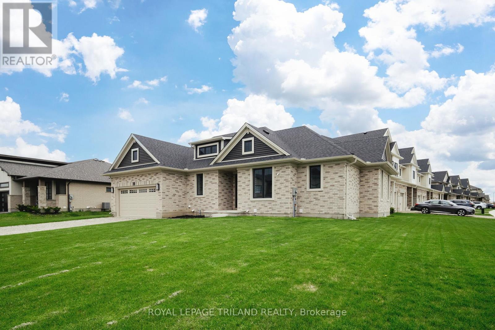 2 Evylean Court, St. Thomas, ON - Outdoor With Facade