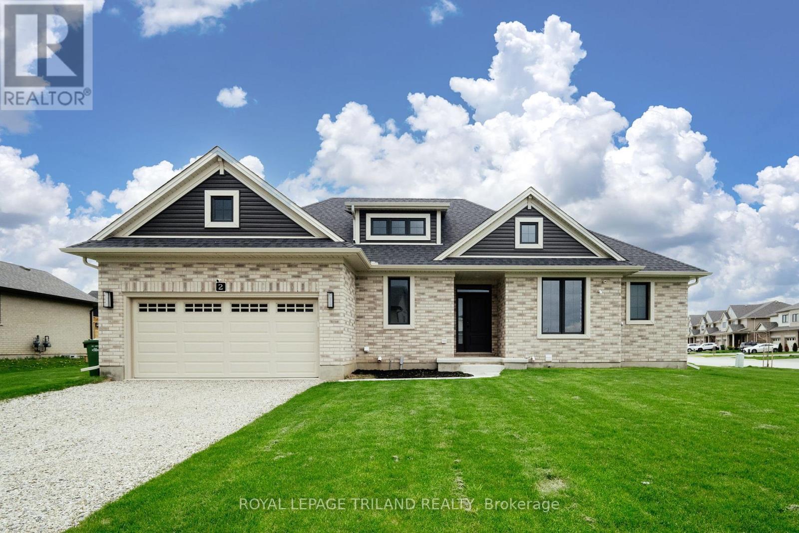 2 Evylean Court, St. Thomas, ON - Outdoor With Facade