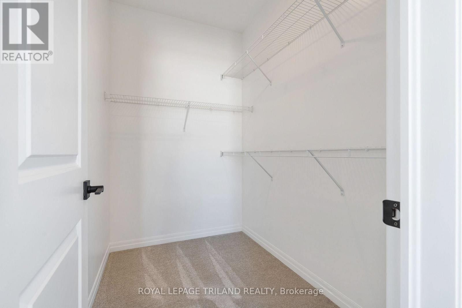 2 Evylean Court, St. Thomas, ON - Indoor With Storage