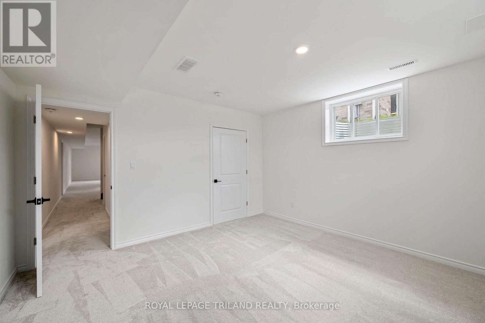 2 Evylean Court, St. Thomas, ON - Indoor Photo Showing Other Room