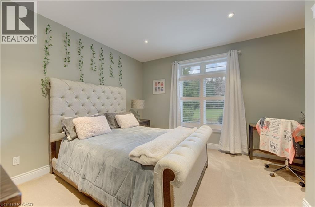 118 Old Mill Road, Cambridge, ON - Indoor Photo Showing Bedroom