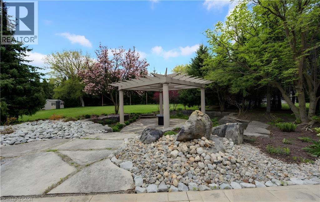 118 Old Mill Road, Cambridge, ON - Outdoor