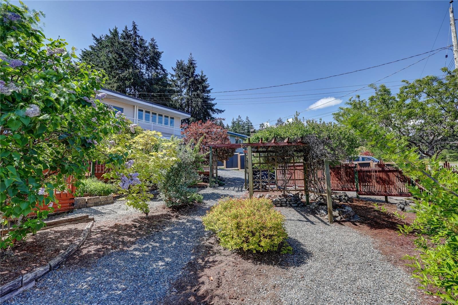 1692 Centennary Dr, Nanaimo, BC