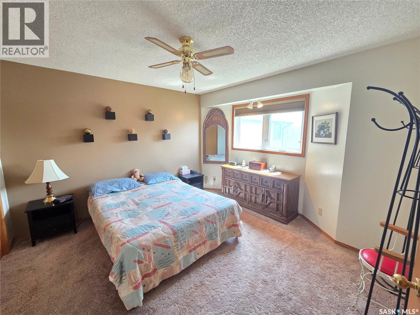 509 Carlyle Avenue, Carlyle, SK - Indoor Photo Showing Bedroom