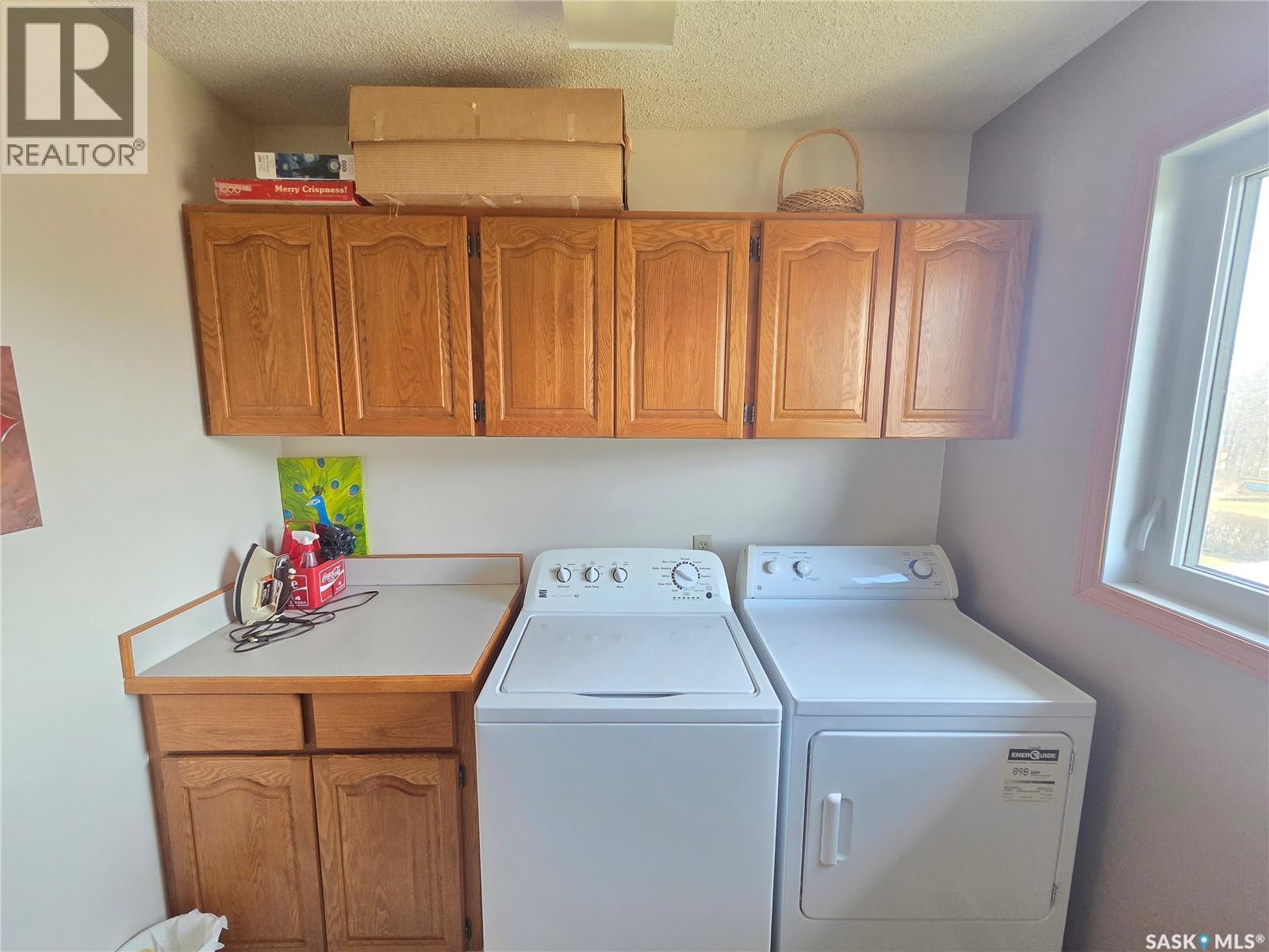 509 Carlyle Avenue, Carlyle, SK - Indoor Photo Showing Laundry Room