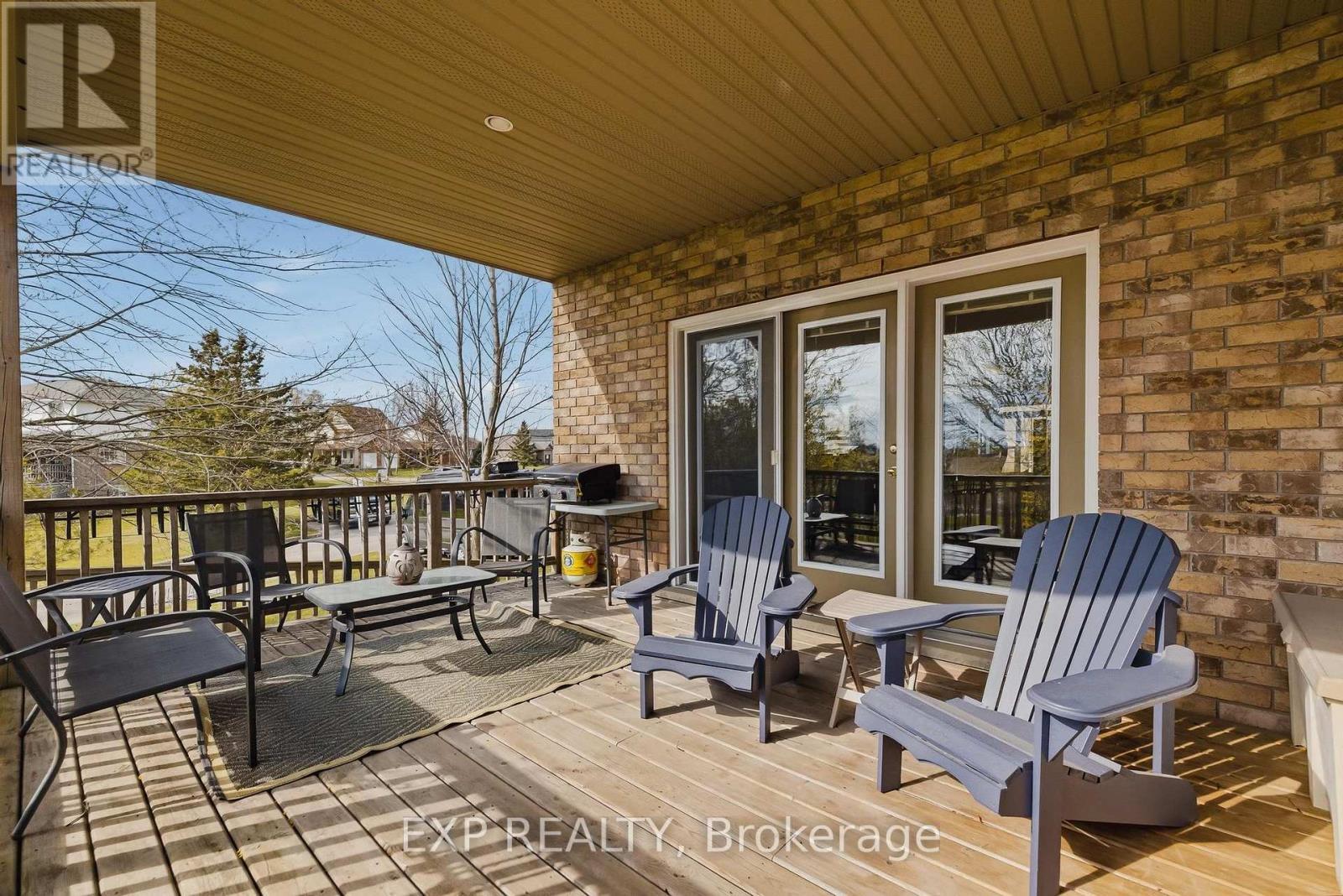 89 Andrews Drive, Mapleton, ON - Outdoor With Deck Patio Veranda With Exterior