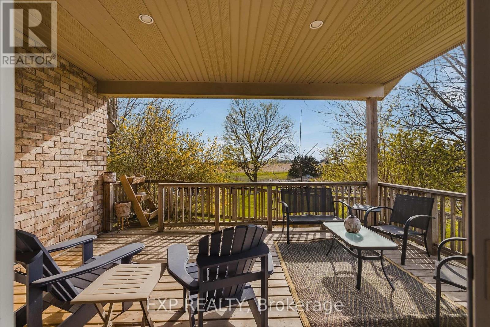 89 Andrews Drive, Mapleton, ON - Outdoor With Deck Patio Veranda With Exterior