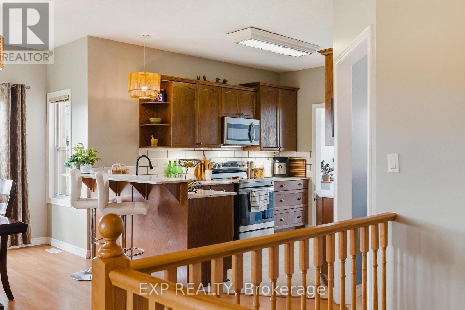89 Andrews Drive, Mapleton, ON - Indoor