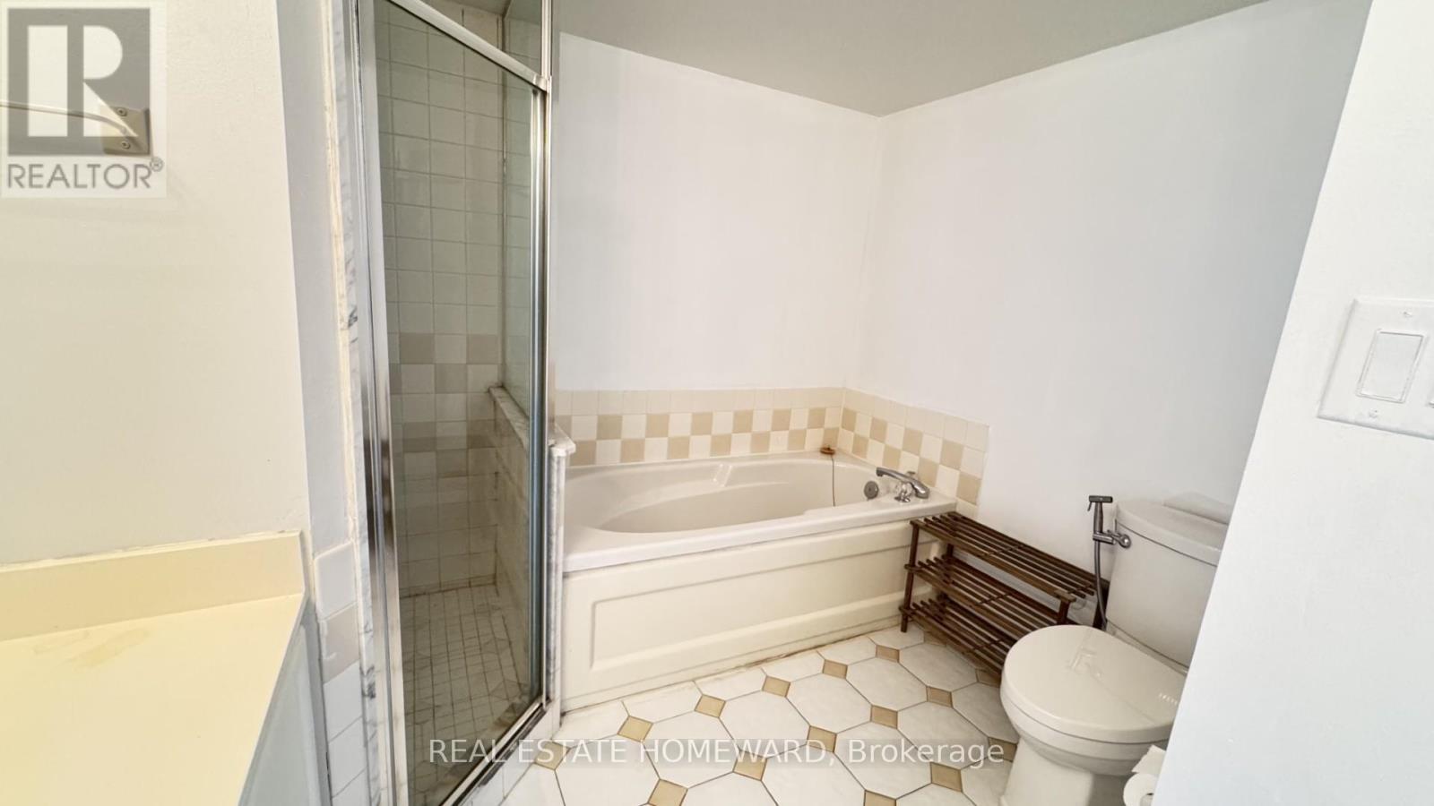 Ensuite - 2012 - 101 Subway Crescent, Toronto, ON - Indoor Photo Showing Bathroom