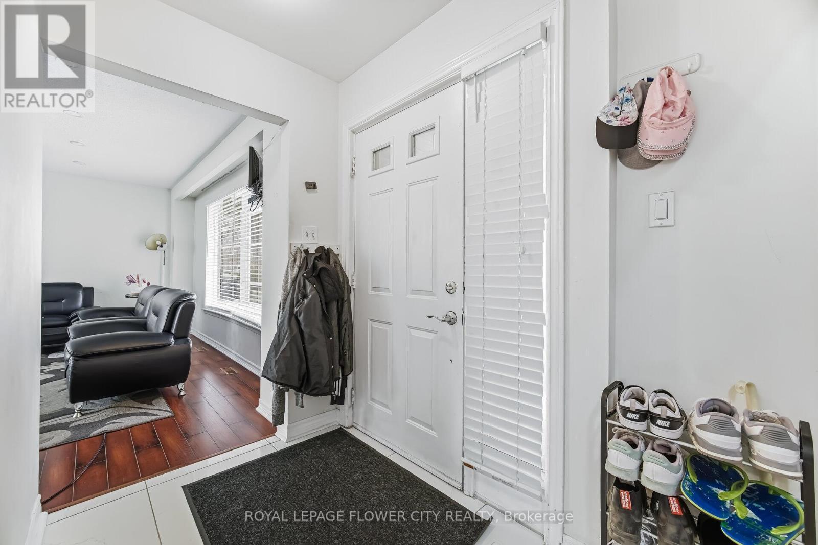 3027 Coral Drive, Mississauga, ON - Indoor Photo Showing Other Room