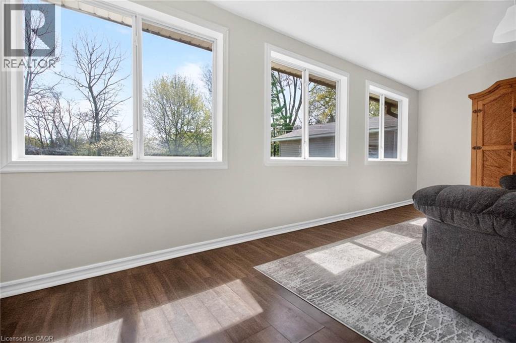 874 Francis Road, Burlington, ON - Indoor Photo Showing Other Room