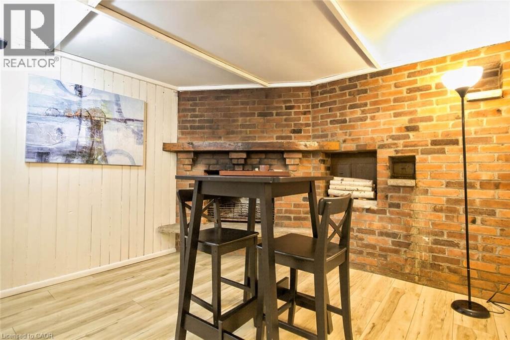 874 Francis Road, Burlington, ON - Indoor