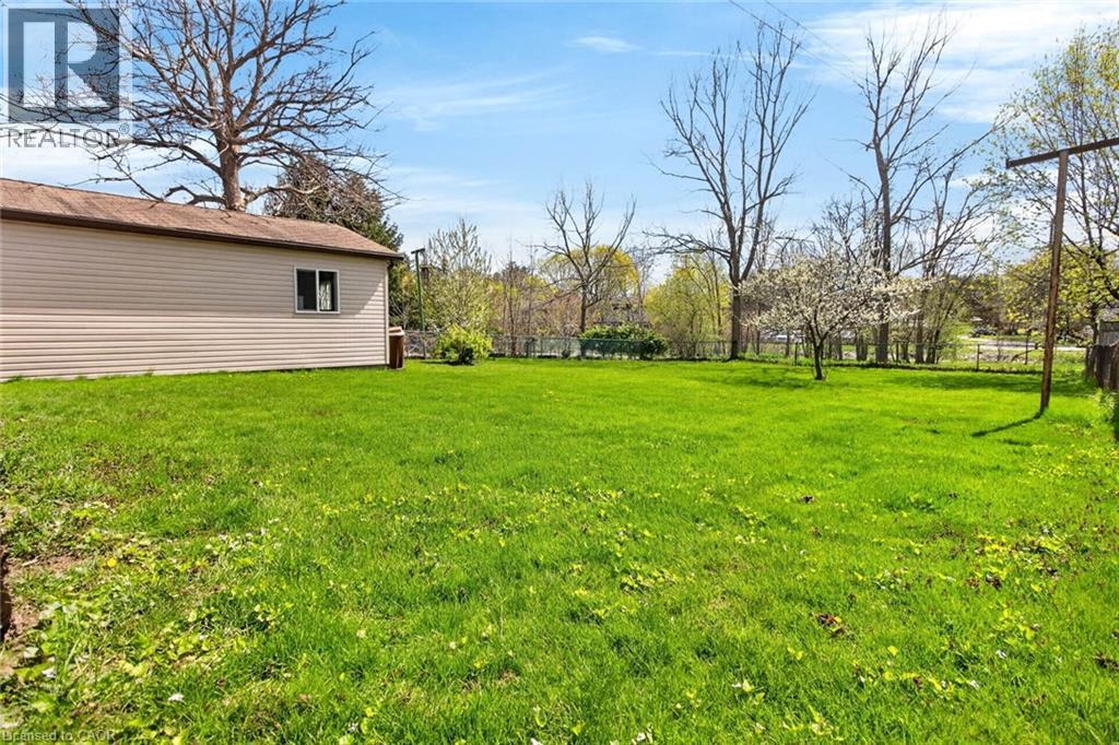 874 Francis Road, Burlington, ON - Outdoor