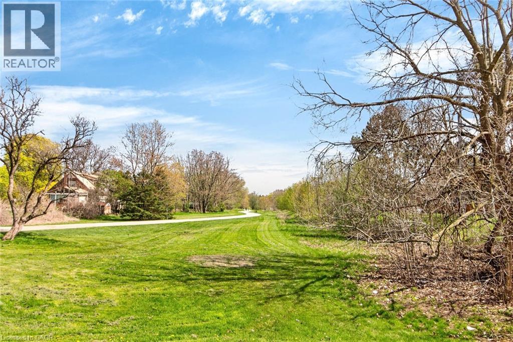 874 Francis Road, Burlington, ON - Outdoor With View