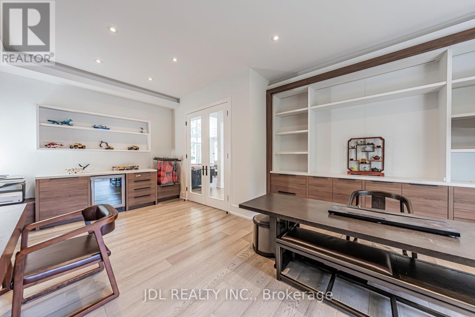 19 Fifeshire Road, Toronto, ON