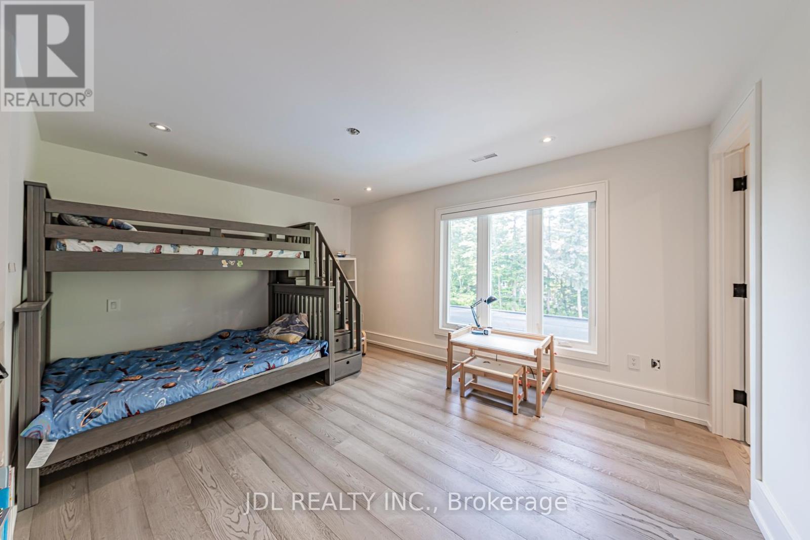 19 Fifeshire Road, Toronto, ON