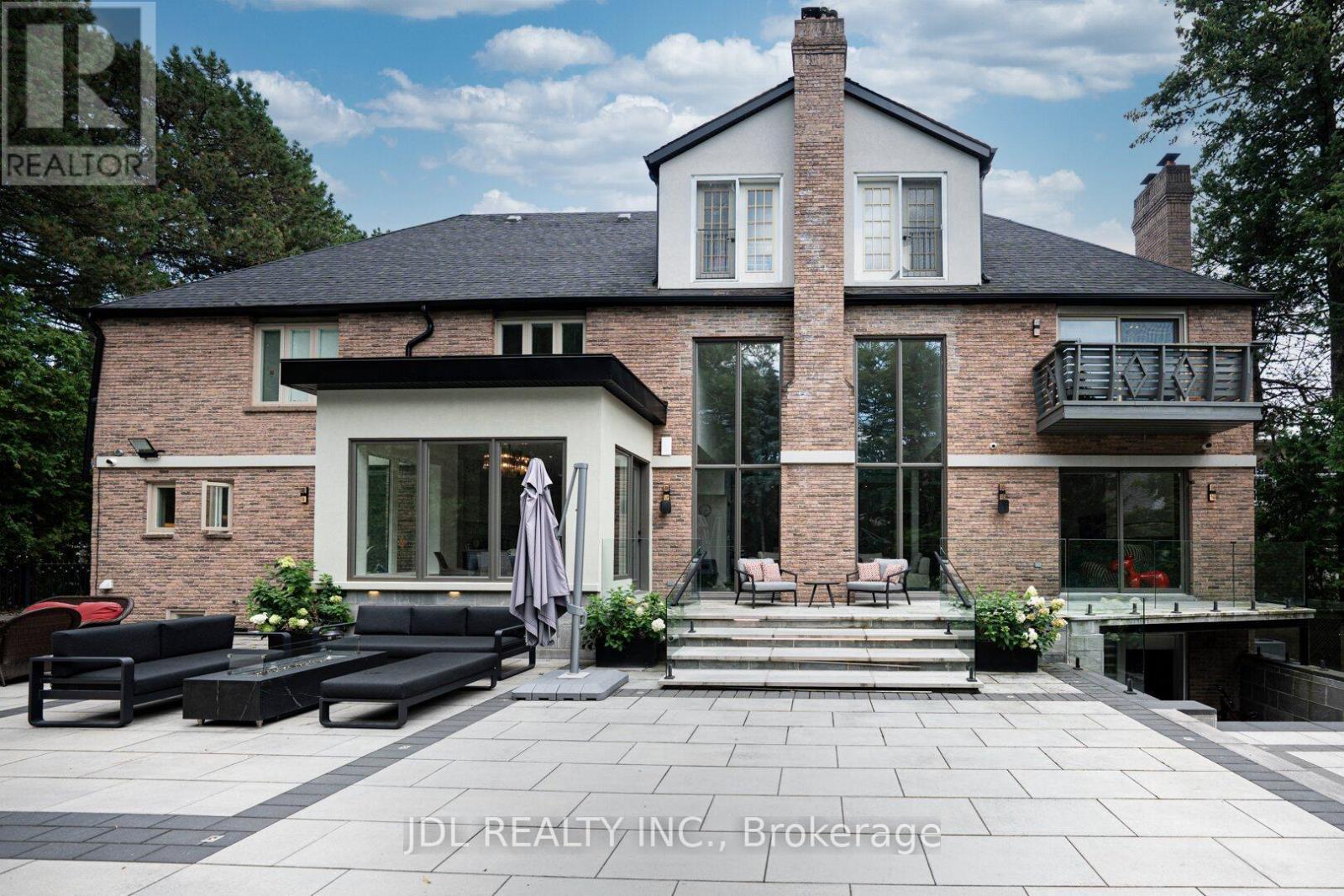 19 Fifeshire Road, Toronto, ON