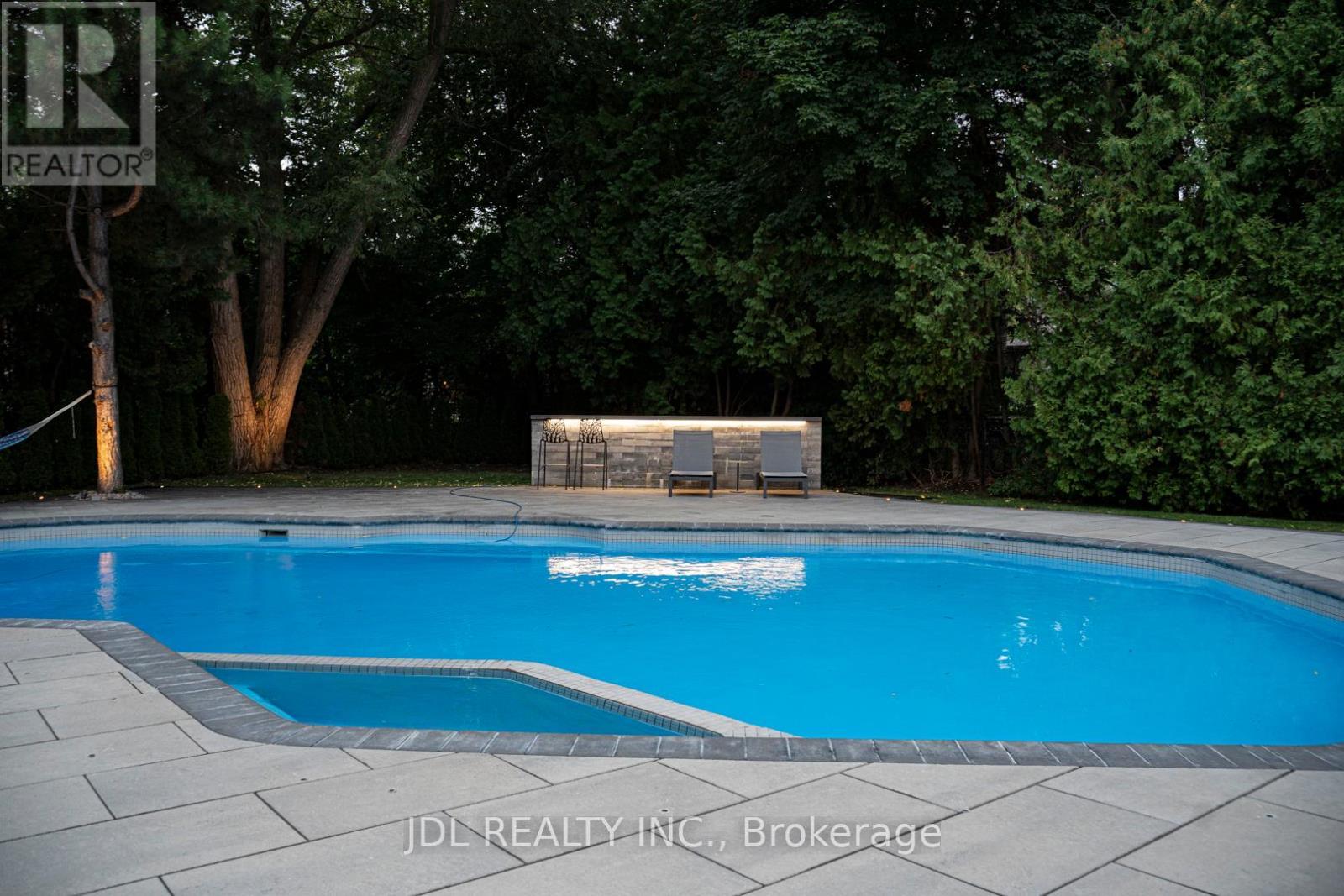 19 Fifeshire Road, Toronto, ON