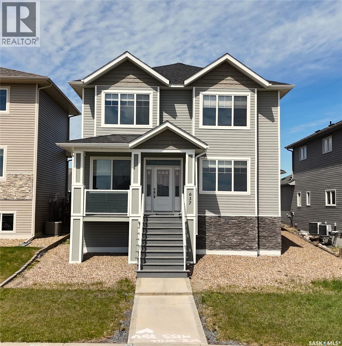 637 Douglas Drive, Swift Current, SK - Outdoor With Facade