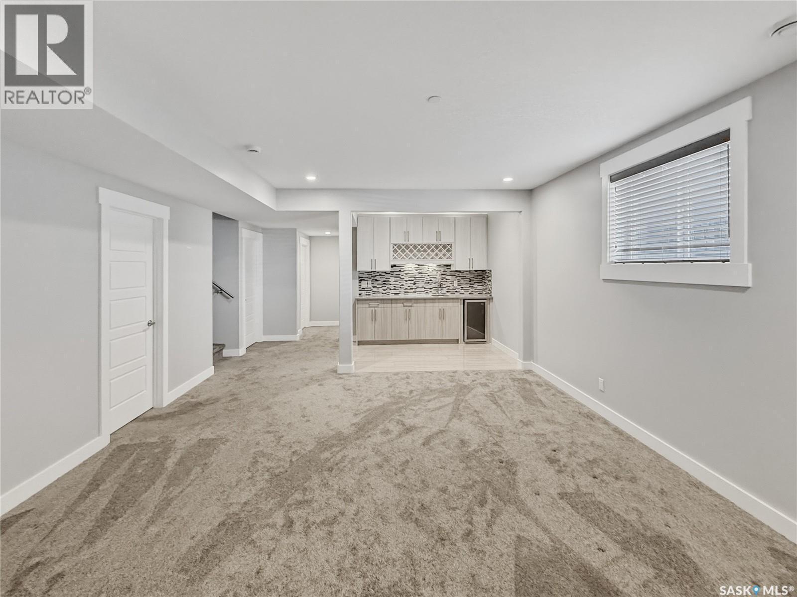 637 Douglas Drive, Swift Current, SK - Indoor Photo Showing Other Room