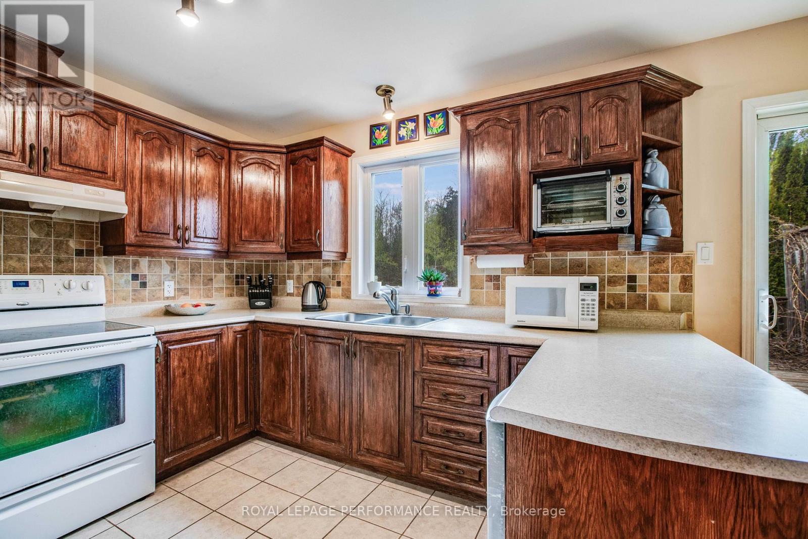 531 Du Bercail Road, Champlain, ON - Indoor Photo Showing Kitchen With Double Sink