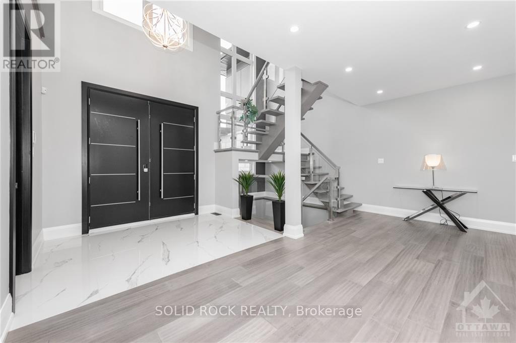 224 Roger Road, Ottawa, ON - Photo Showing Other Room
