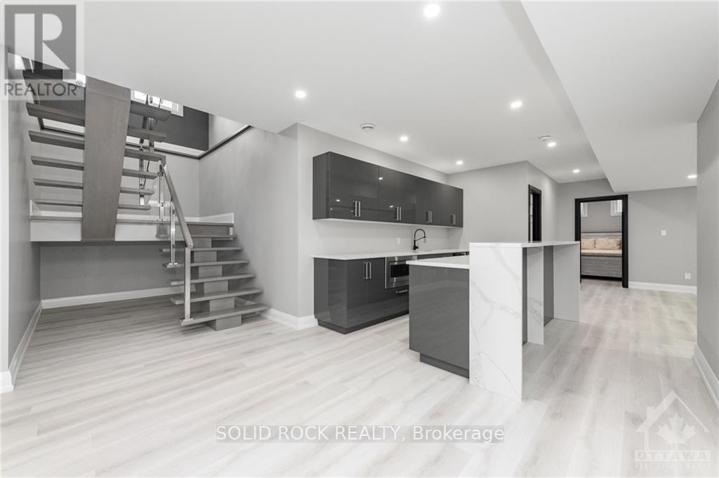 224 Roger Road, Ottawa, ON - Indoor