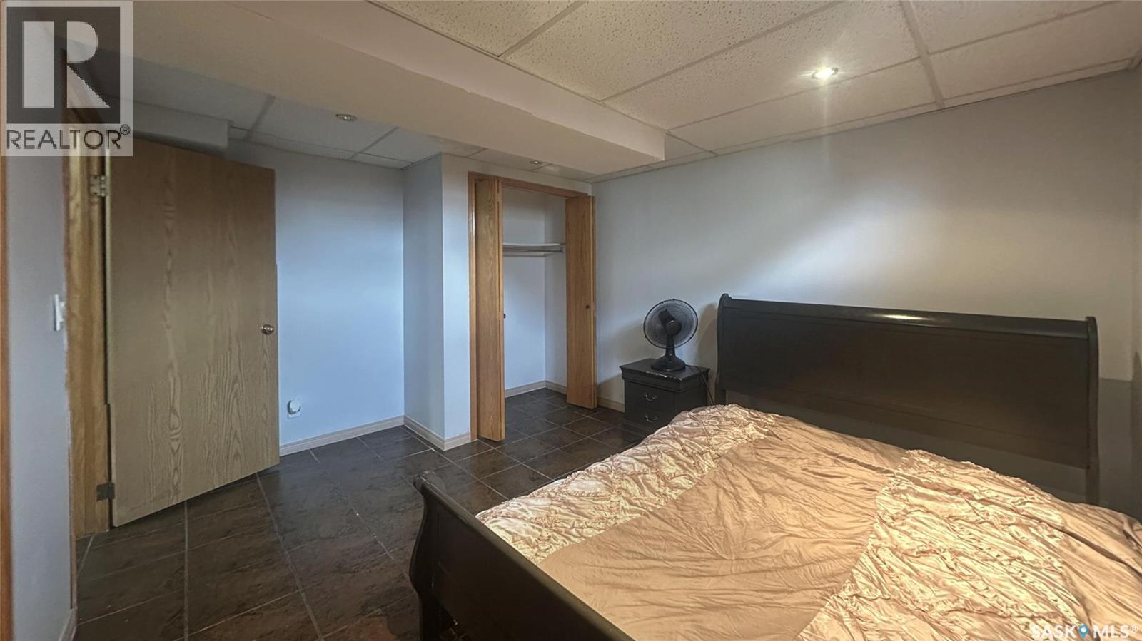 3918 Centennial Drive, Saskatoon, SK - Indoor Photo Showing Bedroom