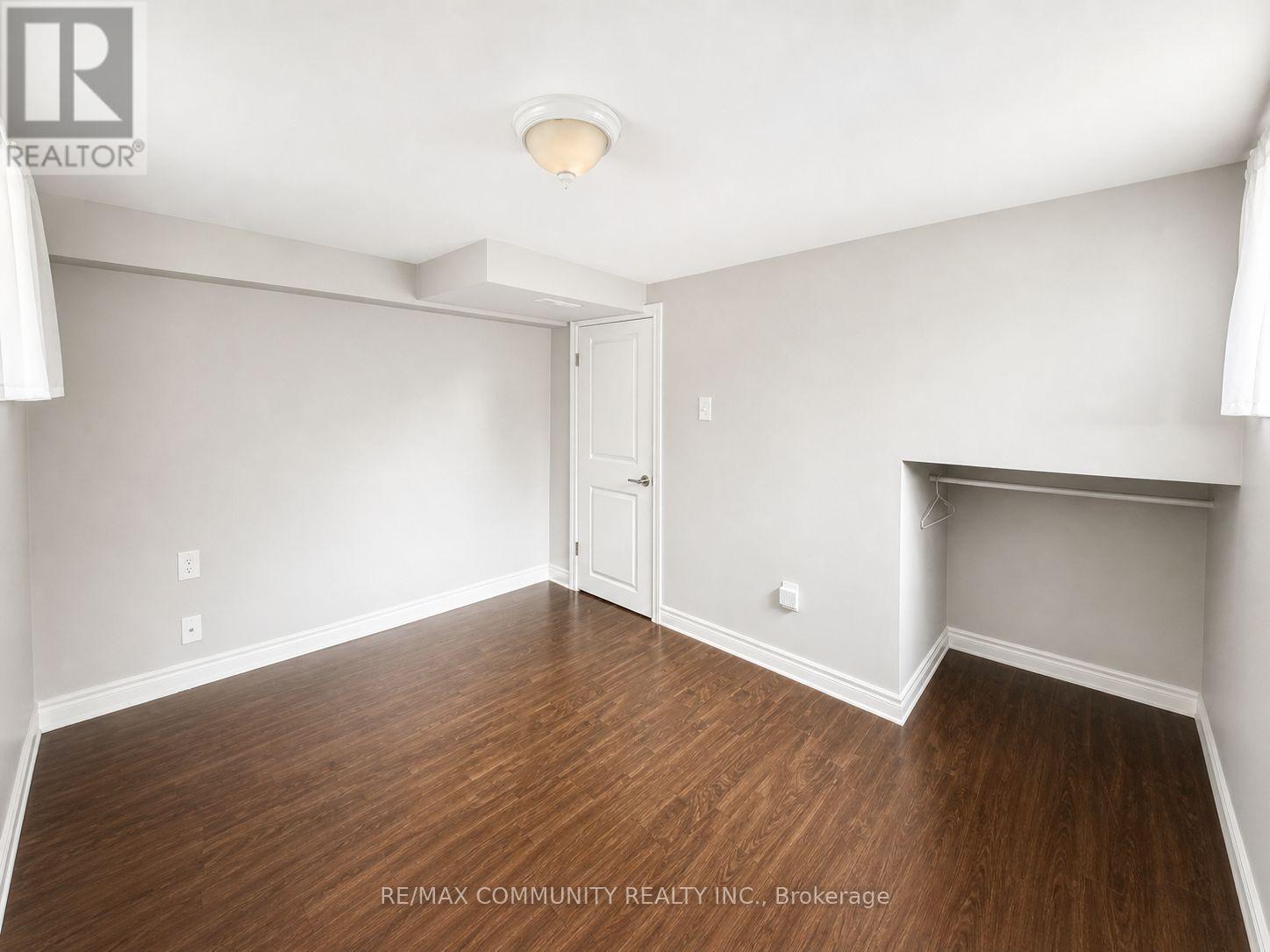 386 Whitney Avenue, Hamilton, ON - Indoor Photo Showing Other Room
