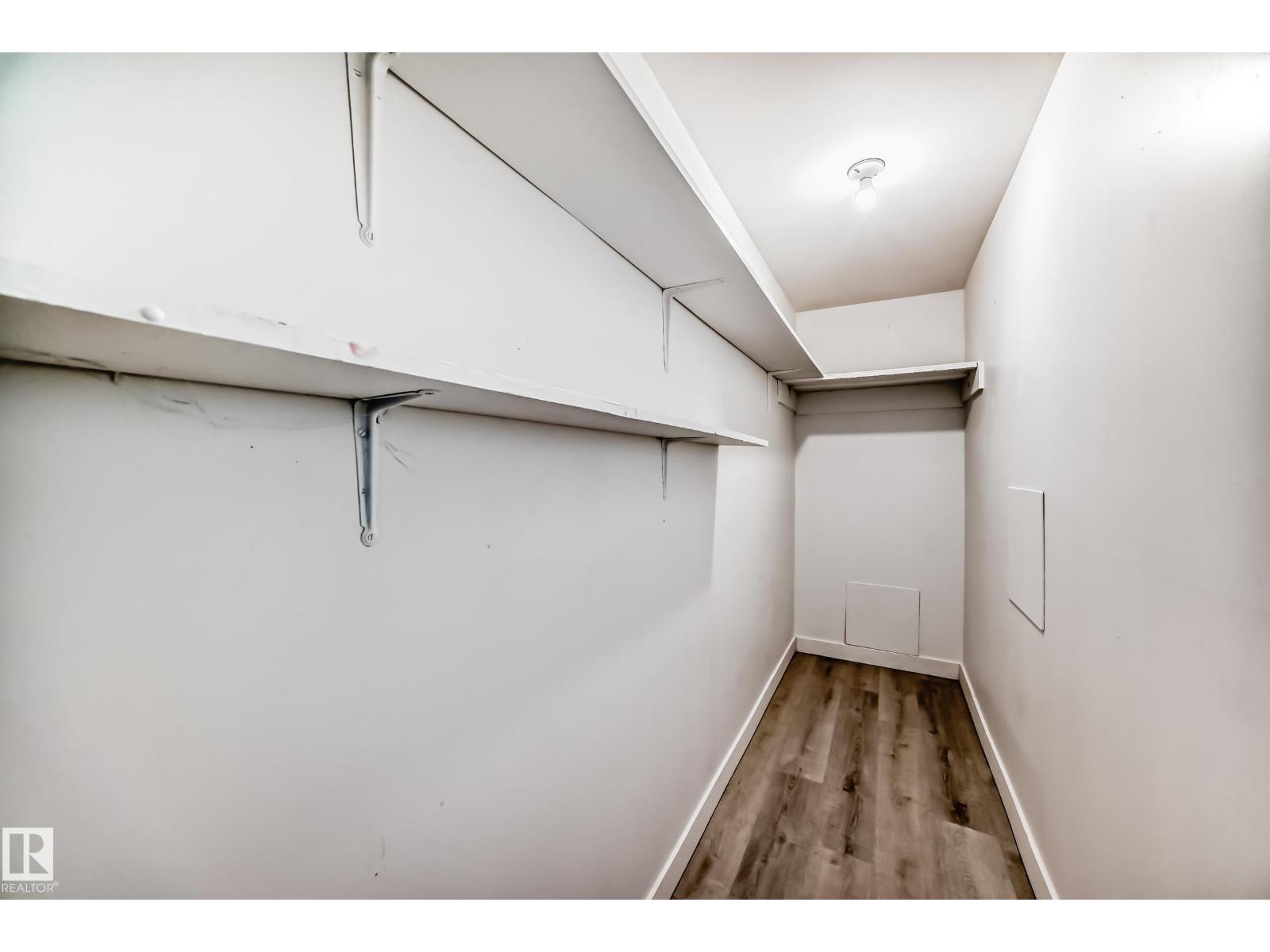 12825 102 St Nw, Edmonton, AB - Indoor Photo Showing Other Room