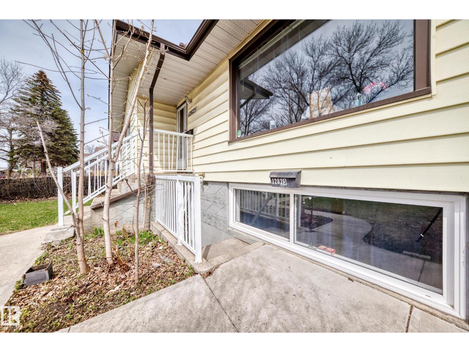 12825 102 St Nw, Edmonton, AB - Outdoor