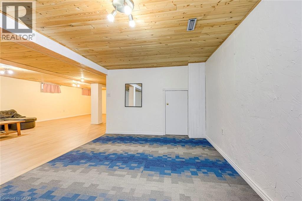 43 Niska Drive, Waterdown, ON - Indoor