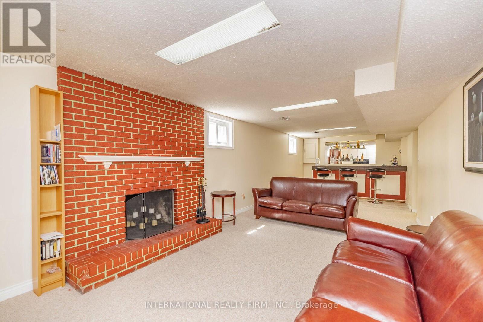 1236 Fleet Street, Mississauga, ON - Indoor With Fireplace