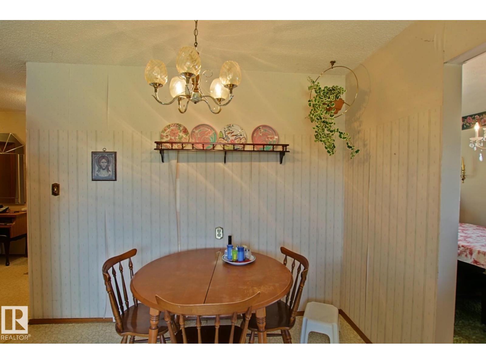 3539 104 St Nw, Edmonton, AB