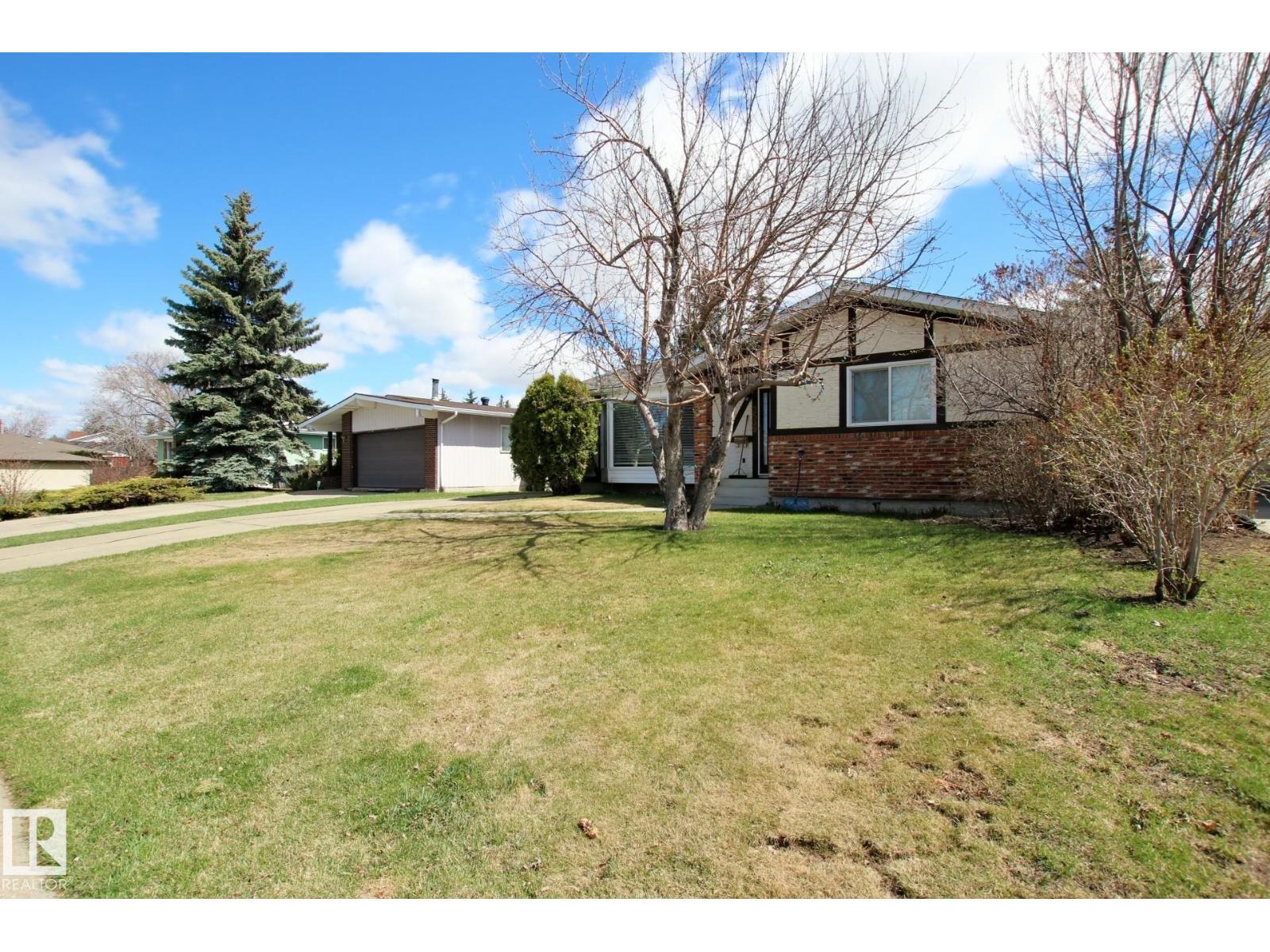 3539 104 St Nw, Edmonton, AB