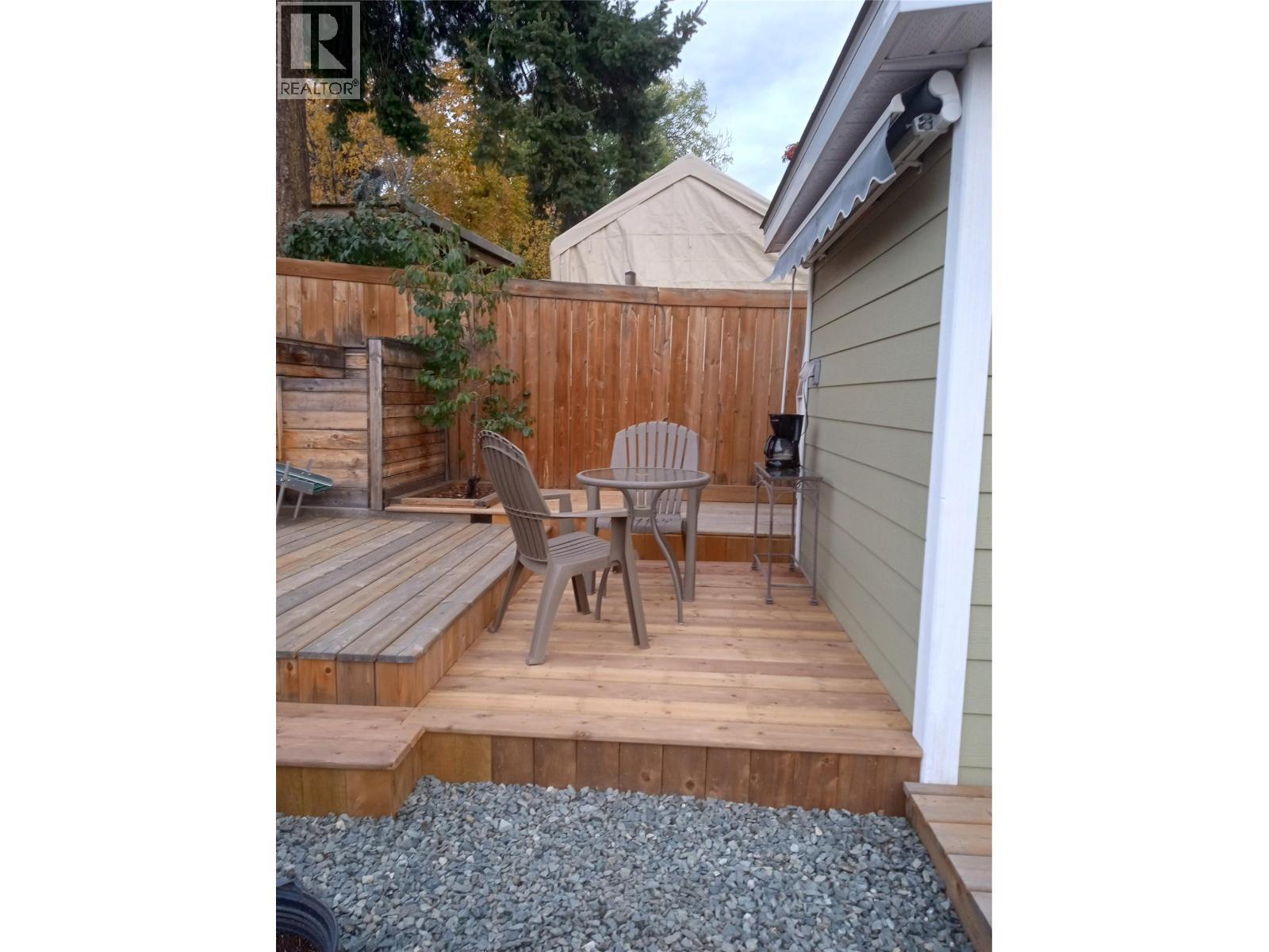 318 8Th Avenue, Creston, BC - Outdoor With Deck Patio Veranda With Exterior